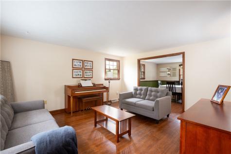 1286 Lakemont Drive Mt Lebanon PA 15243