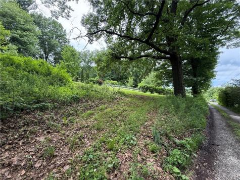 701 Chicora Road Oakland Township PA 16025