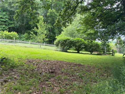 701 Chicora Road Oakland Township PA 16025