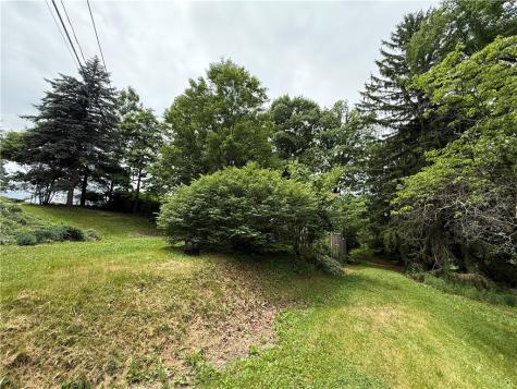 701 Chicora Road Oakland Township PA 16025