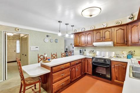 517 Cavitt Avenue Trafford PA 15085