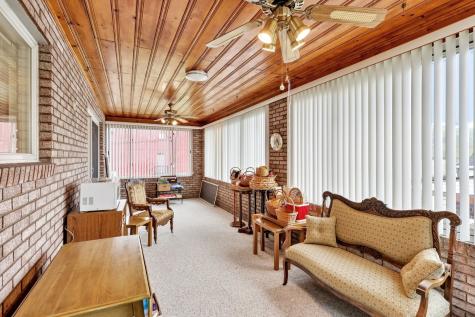 517 Cavitt Avenue Trafford PA 15085