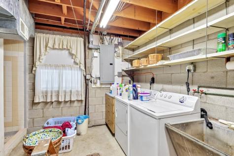 517 Cavitt Avenue Trafford PA 15085