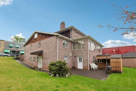 517 Cavitt Avenue Trafford PA 15085
