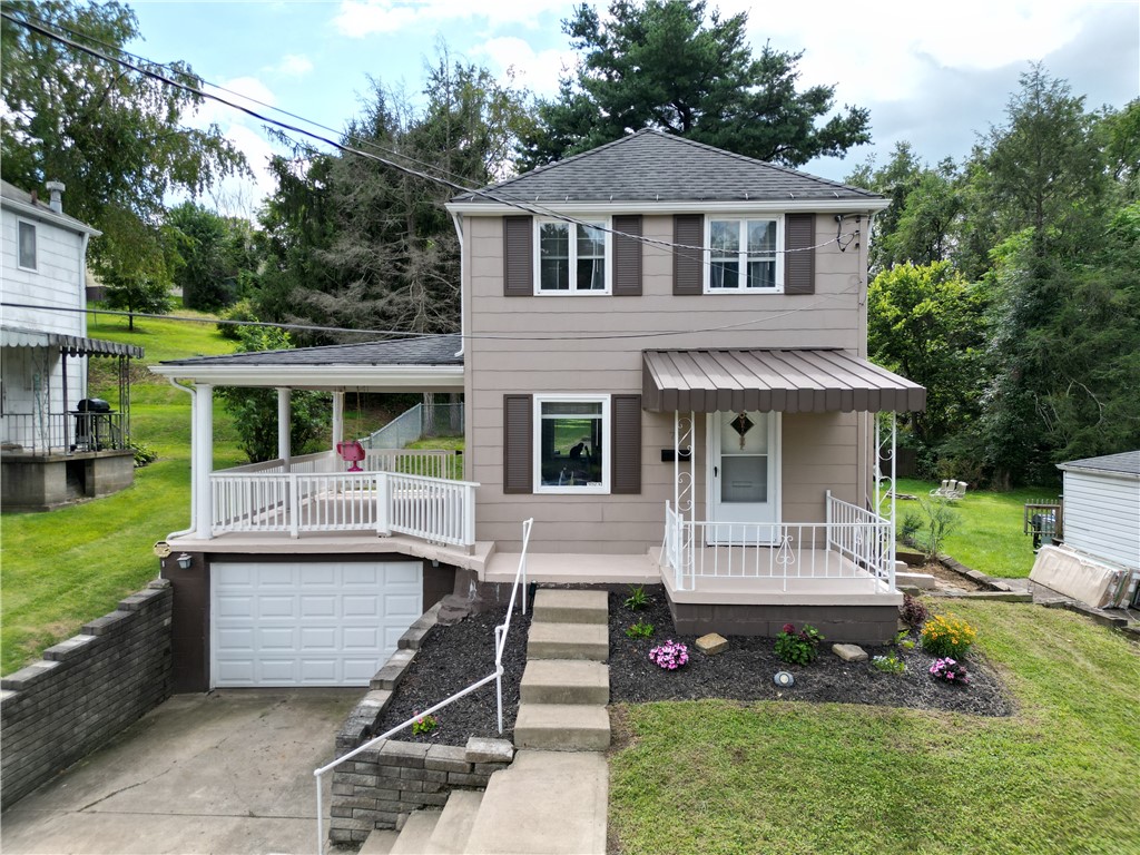 706 East Drive Clairton PA 15025