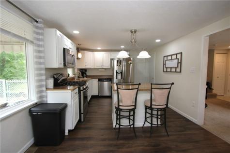 706 East Drive Clairton PA 15025