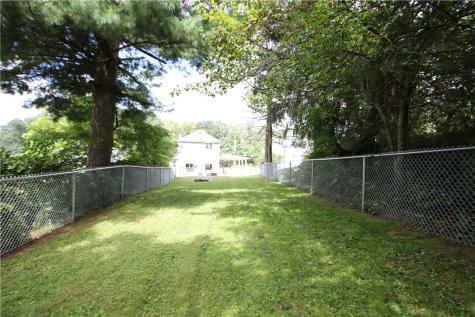 706 East Drive Clairton PA 15025