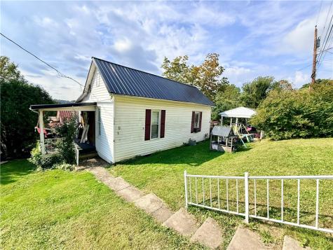 790 Bowlby Street Waynsbrg/frankln Township PA 15370