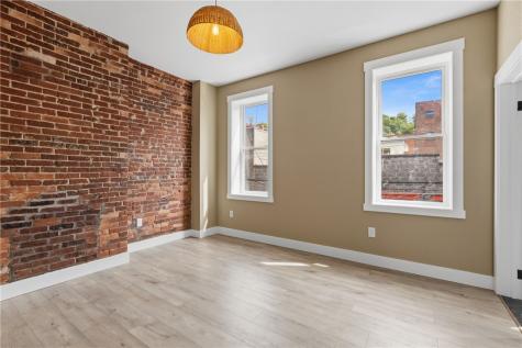 925 Constance Street Central North Side PA 15212
