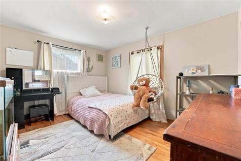 3203 Regis Drive Erie City PA 16510