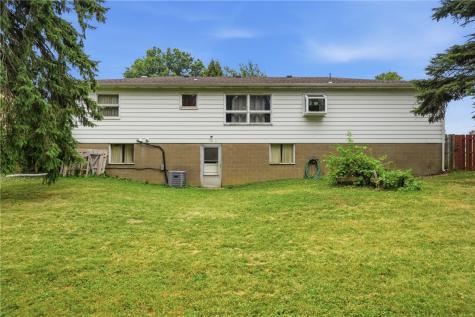 3203 Regis Drive Erie City PA 16510