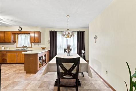 3203 Regis Drive Erie City PA 16510