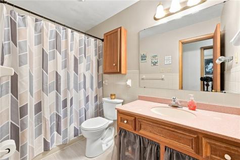 3203 Regis Drive Erie City PA 16510