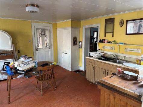 286 Dally Road Long Branch Boro PA 15423