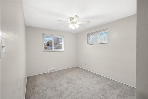 137 Eastminster Drive Verona PA 15147