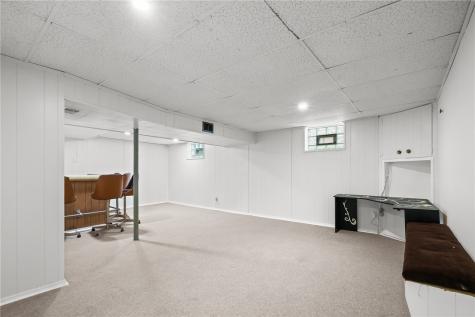 137 Eastminster Drive Verona PA 15147