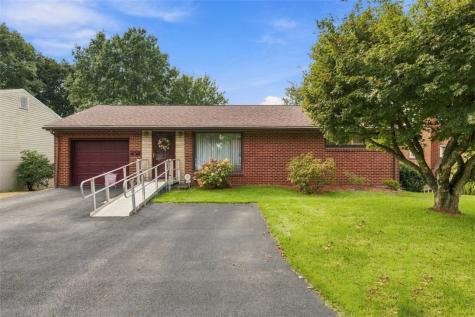 533 Longvue Drive New Kensington PA 15068