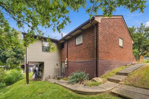 533 Longvue Drive New Kensington PA 15068