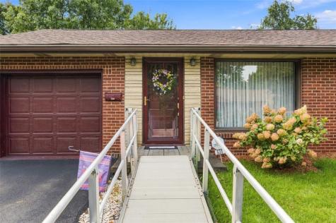 533 Longvue Drive New Kensington PA 15068