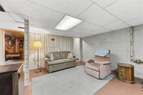 533 Longvue Drive New Kensington PA 15068