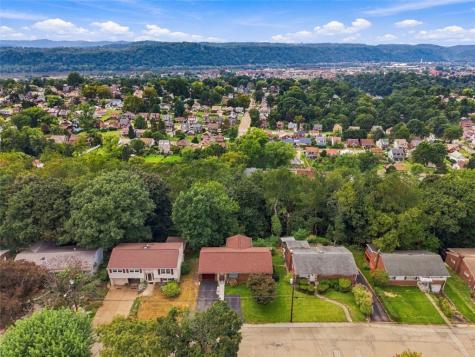 533 Longvue Drive New Kensington PA 15068
