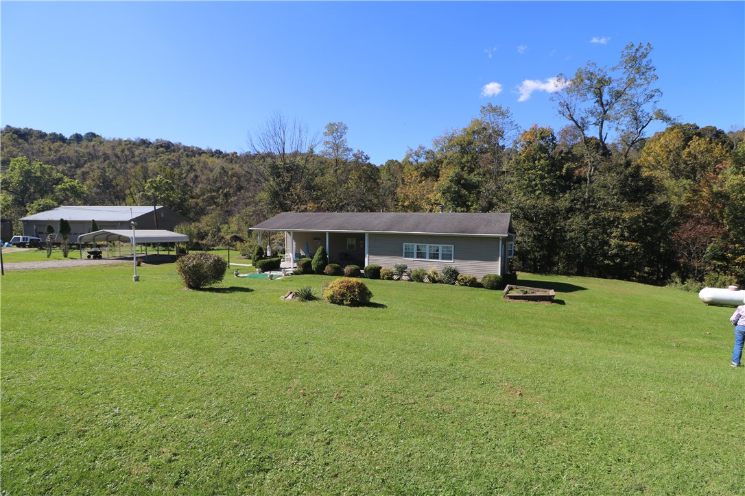 1628 Lone Pine Road West Bethlehem PA 15345