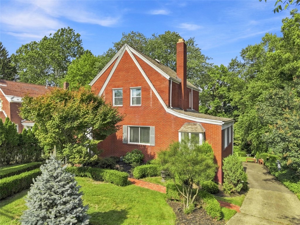2517 Greensburg Pike Churchill Boro PA 15221