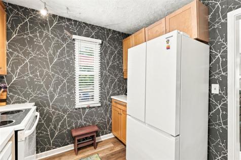 2517 Greensburg Pike Churchill Boro PA 15221