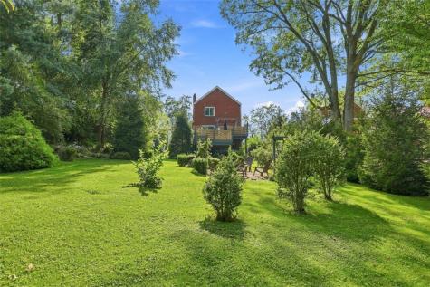 2517 Greensburg Pike Churchill Boro PA 15221