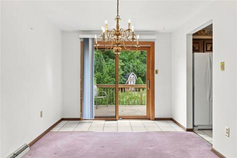 702 Woodside Drive Jeannette PA 15644