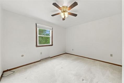 702 Woodside Drive Jeannette PA 15644