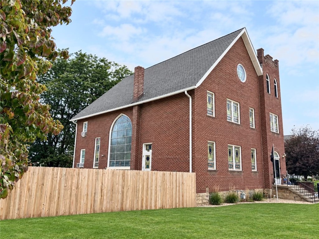 1100 Vine Street Connellsville PA 15425