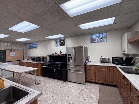 1100 Vine Street Connellsville PA 15425