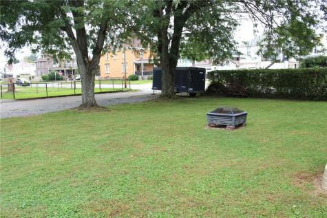 1100 Vine Street Connellsville PA 15425