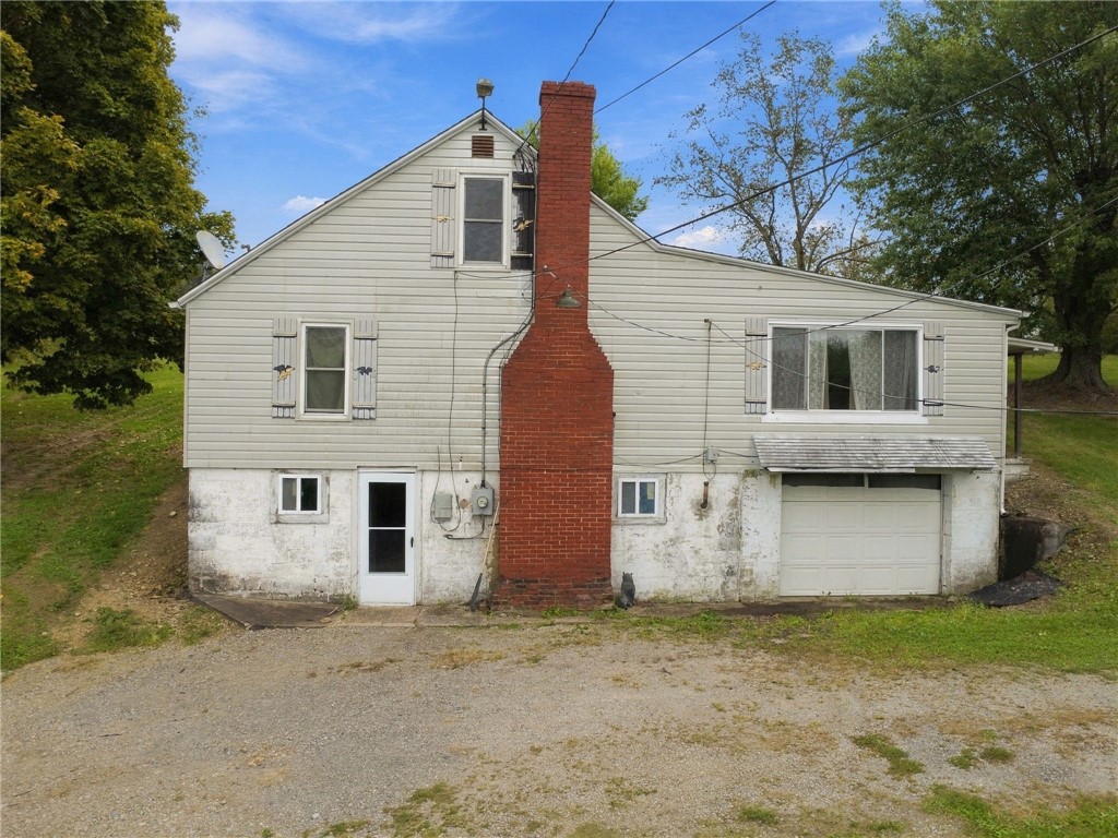 928 Duvall Road Fallowfield Township PA 15022