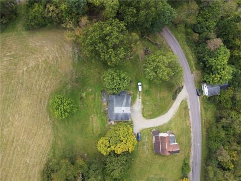 928 Duvall Road Fallowfield Township PA 15022
