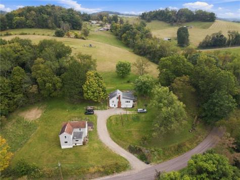 928 Duvall Road Fallowfield Township PA 15022