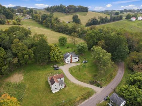 928 Duvall Road Fallowfield Township PA 15022