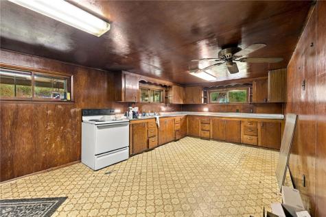 928 Duvall Road Fallowfield Township PA 15022