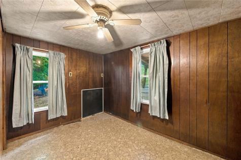 928 Duvall Road Fallowfield Township PA 15022
