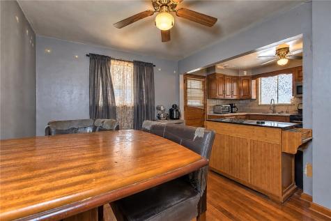 633 Woodward Avenue Stowe Township PA 15136