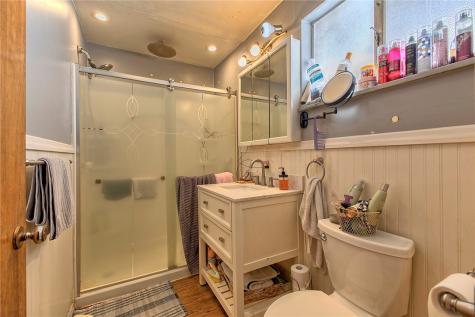 633 Woodward Avenue Stowe Township PA 15136