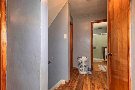 633 Woodward Avenue Stowe Township PA 15136