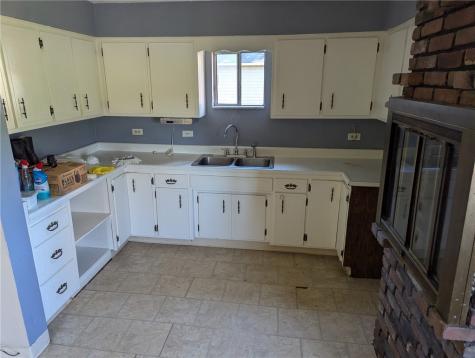 724 Western Avenue Chartiers PA 15301