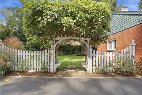 413 Maple Lane Edgeworth PA 15143