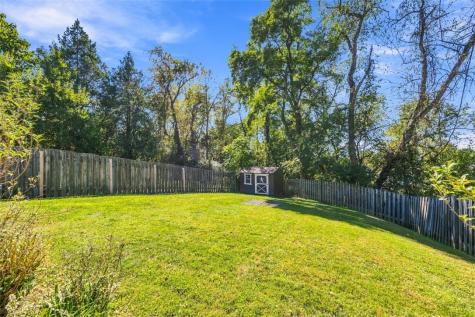 145 Michigan Avenue Lower Burrell PA 15068