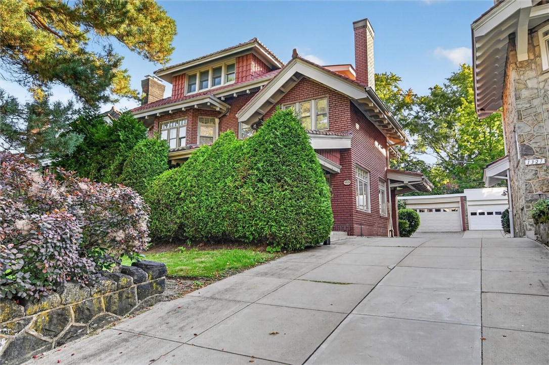 1321 Beechwood Boulevard Squirrel Hill PA 15217