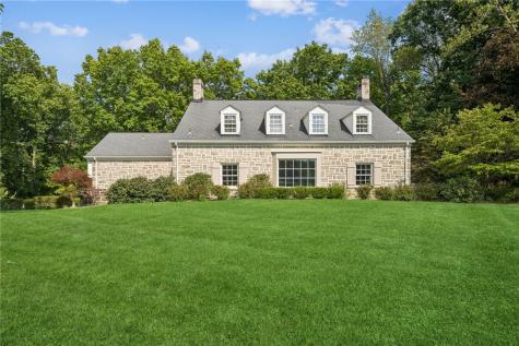169 Backbone Road Bell Acres PA 15143