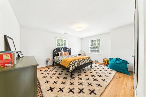 169 Backbone Road Bell Acres PA 15143