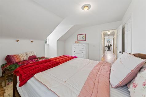 169 Backbone Road Bell Acres PA 15143